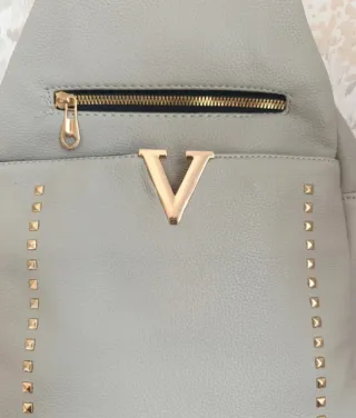 Lote 2 Mochilas Mujer: Gris Tachas + Matties