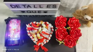 Detalles que enamoran: Kinder Bueno y rosas