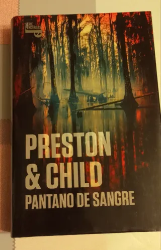 4 Novelas de los géneros Policial y Misterio