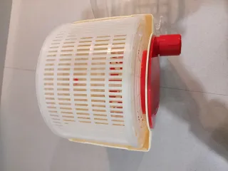 Centrifuga per insalata manuale