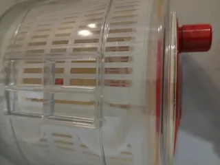 Centrifuga per insalata manuale