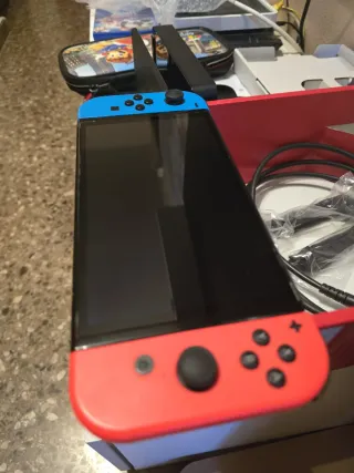 Nintendo Switch OLED Edición Mario Odyssey