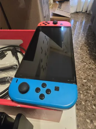 Nintendo Switch OLED Edición Mario Odyssey