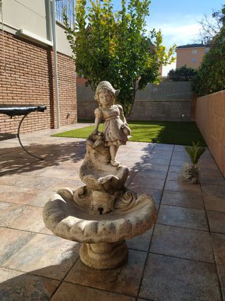 Fuente de piedra para jardín