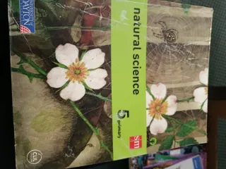 Libros de texto diferentes cursos