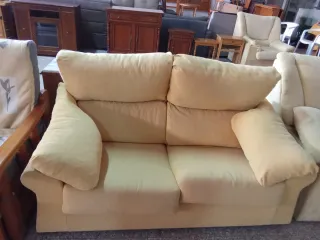 Sofá 2 plazas beige tela