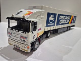 Pegaso Troner 1/43 con Lona