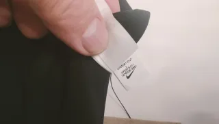 Top deportivo Nike Pro Negro y Rosa Talla L