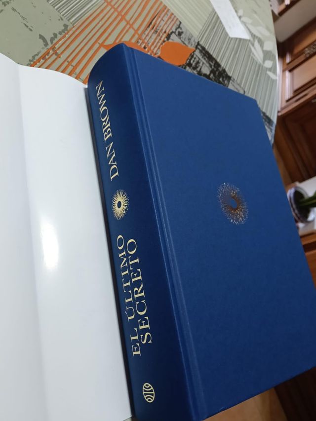 DAN BROWN: EL ULTIMO SECRETO Tapa dura PLANETA NEW