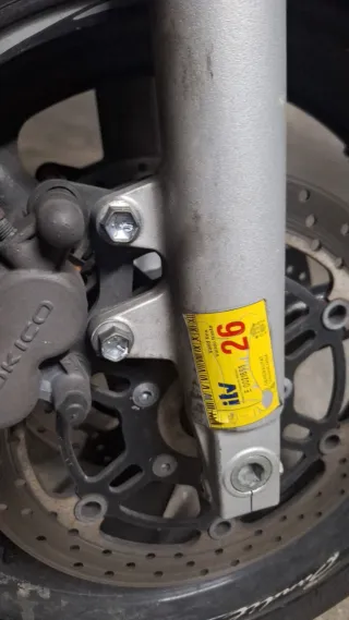 Suzuki GSF 650S Bandit Plata