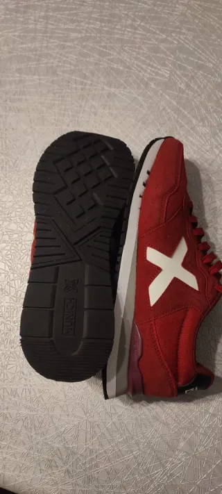 Zapatillas Munich Dash 106 Rojo Burdeos Talla 41
