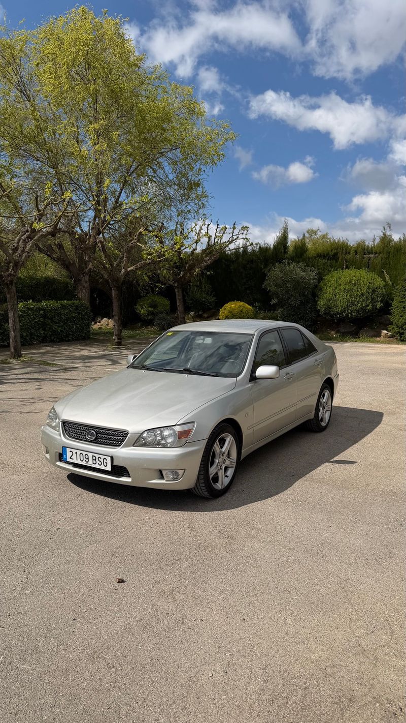 Lexus IS 2002 Luxury Auto - foto 1