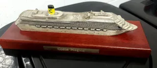 Modellino Costa Magica metallo e legno