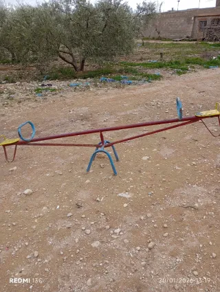 Balancín infantil para parque