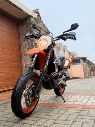 KTM 690 SMC-R 2013 Supermotard