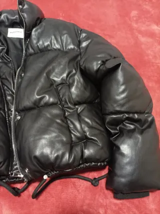 Cazadora polipiel negra Bershka Talla S