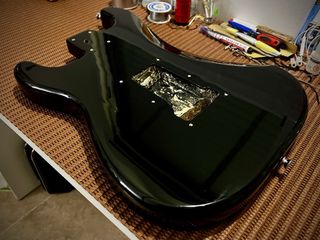 Cuerpo STRATOCASTER 3TSB