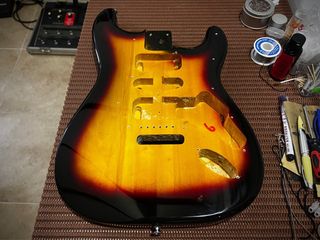 Cuerpo STRATOCASTER 3TSB