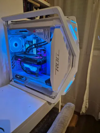 PC Gaming RTX 5080, i7 14700KF, DDR5 32GB