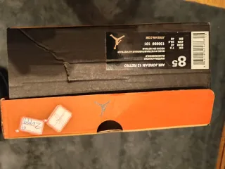 Jordan Retro 12 (Negro/Blanco)