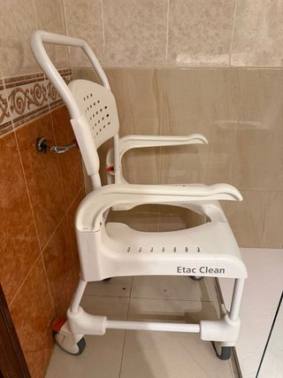 Silla de ducha y WC Etac Clean