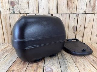 BAUL GIVI E300NT 30L CON PARRILA UNIVERSAL