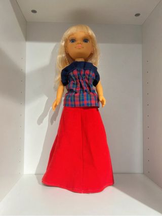 Lote Nancy y Ropa Muñeca