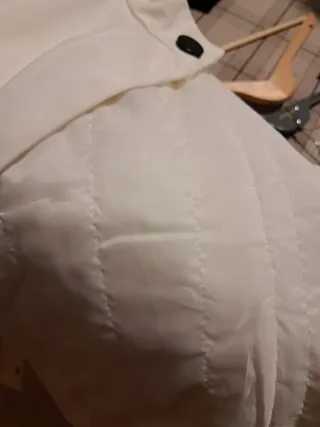 Abrigo Cortefiel blanco impermeable talla M-L