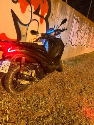 Piaggio Medley S 125 ABS 2024 Negra