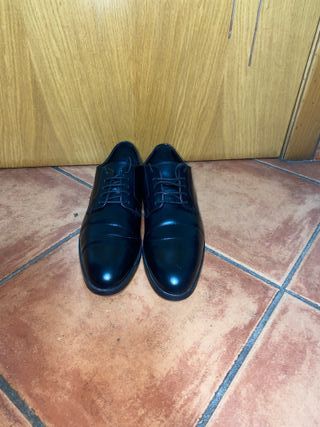 Zapatos de vestir Zara negros talla 44