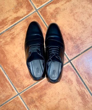 Zapatos de vestir Zara negros talla 44