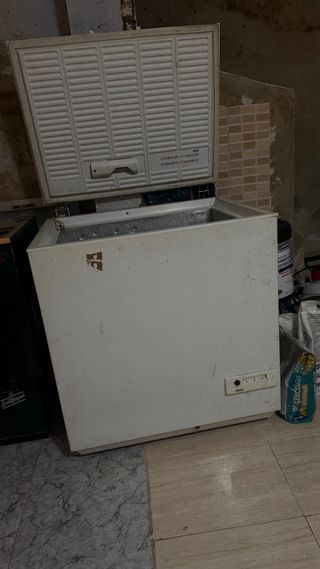 Botellero San Miguel Grande y congelador