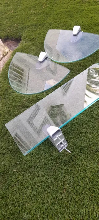 3 Estanterías de Cristal