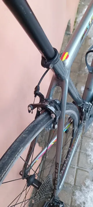 Bicicleta de carretera Focus Carbono