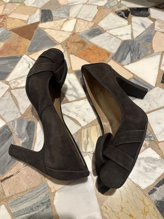 Scarpe Unisa marroni con fiocco