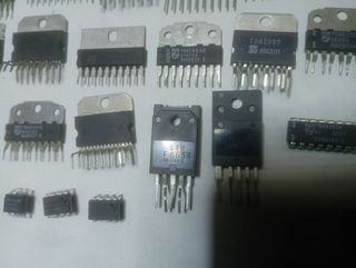 Lote de Circuitos Integrados Varios
