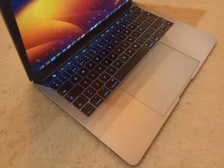 MacBook Pro 13 A1706 (2017)