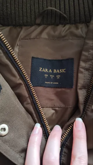 Cazadora Zara con Capucha desmontable