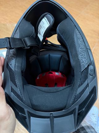 Casco Shark y Guantes Alpinestars nuevos.