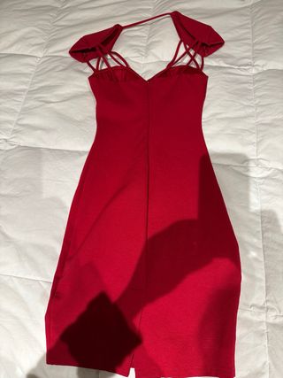 Vestido Guess Rojo. Diseño exclusivo