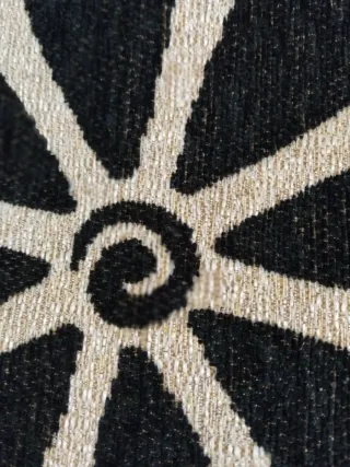 Fodera per cuscino con stampa floreale retrò - Nero