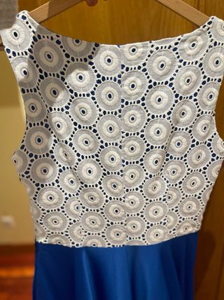 Vestido fiesta blanco y azul Corte Inglés