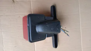 Piloto trasero Yamaha con soporte