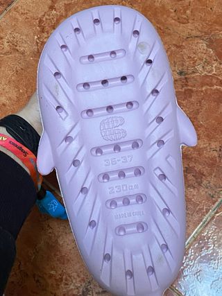 Chanclas Tiburón Moradas