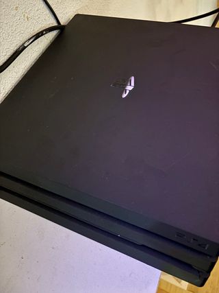 PS4 Pro 1TB Negra 2 mandos de PS4