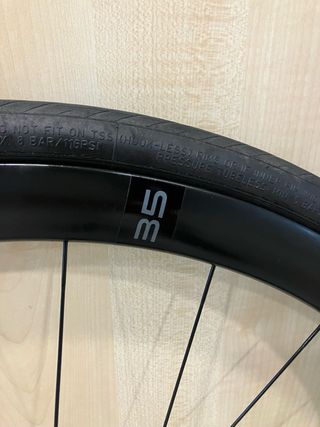 Ruedas Hollowgram Carbono 35