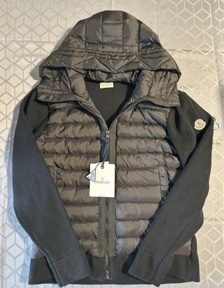 Cárdigan Moncler Negro con Capucha