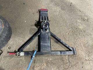 Soporte rueda jeep con paragolpes