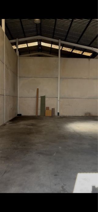 Alquiler de nave industrial en Montilla