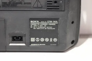 Radio Cassette Sony CFM-140L 4 Bandas